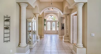 Enchanting 3-bedroom house in Sanibel with Pool