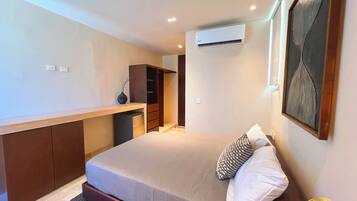 In-room safe, iron/ironing board, free WiFi