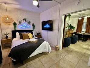 1 bedroom, iron/ironing board, free WiFi, bed sheets - Industrial Boho Beach Bungalow (Manhattan Beach)