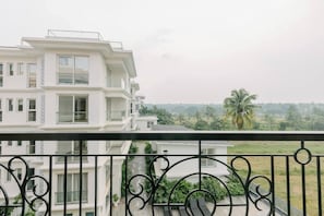 Superior Apartment, Pool View | View from room