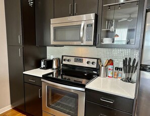 Fridge, microwave, oven, stovetop