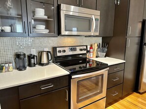 Fridge, microwave, oven, stovetop