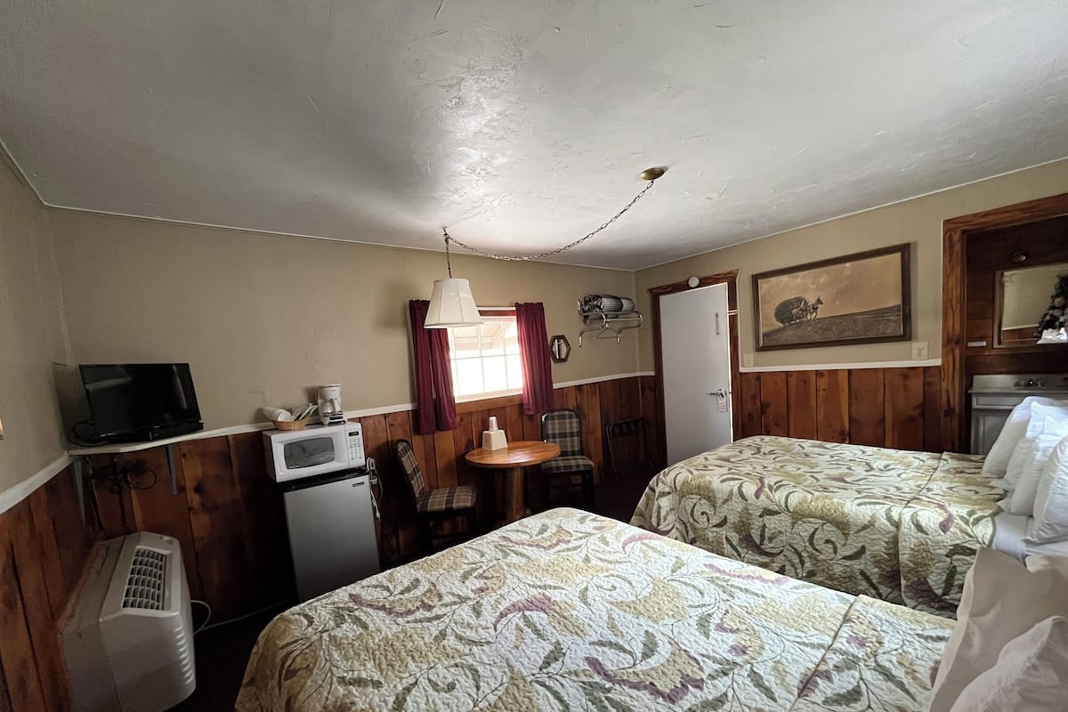 Single Room | Free WiFi, bed sheets