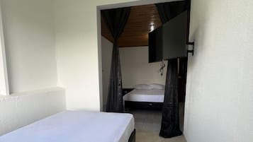 Standard Twin Room, Mixed Dorm, Housekeeping, Mountain View