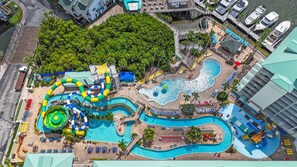 温水プール