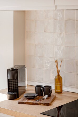 Refrigerador, horno, parrilla de estufa y lavavajillas 