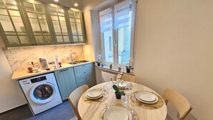 Private kitchen - Ideal city stay 1BR near train station (Luxembourg City)