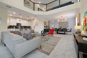 テレビ、書斎 / ワークスペース