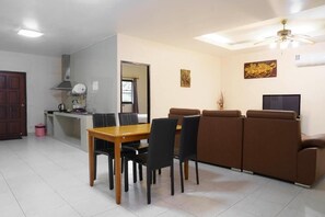 Dining - Two Fifty Nine Resort 259 Resort Two-Bedroom House (Chonburi)