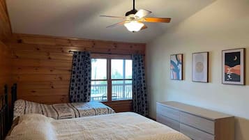 4 bedrooms, WiFi, bed sheets