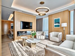 Minibar, in-room safe, desk, laptop workspace - Crowne Plaza Dushanbe by IHG (Dushanbe)