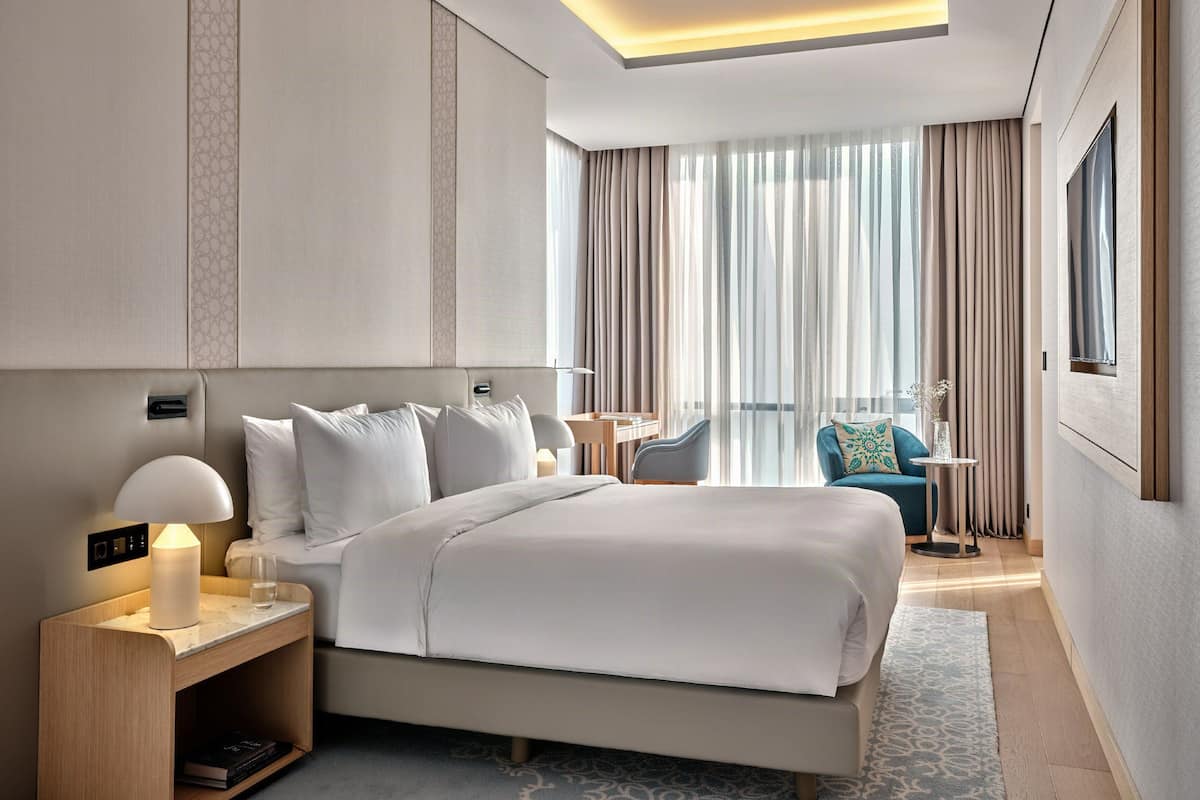Junior Suite, 1 King Bed | Minibar, in-room safe, desk, laptop workspace