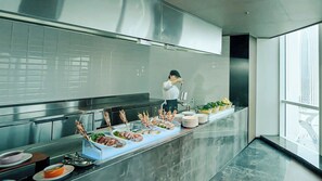 Daily buffet breakfast for a fee - Holiday Inn Xingtai Quancheng by IHG (Xingtai)