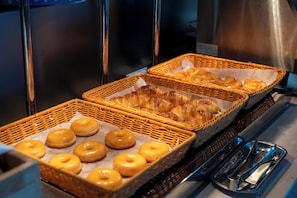 Daily buffet breakfast for a fee - Holiday Inn Xingtai Quancheng by IHG (Xingtai)