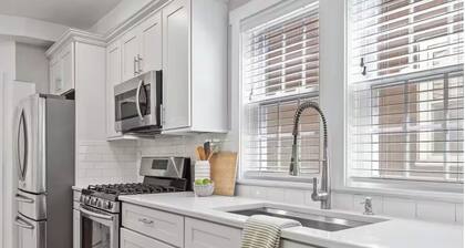 Luxury 4BD/2.5BA Walk to MIT & Davis SQ/Free Parking