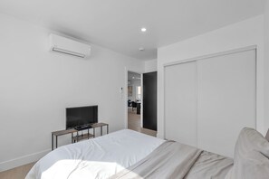 5 dormitorios, tabla de planchar con plancha, wifi y ropa de cama