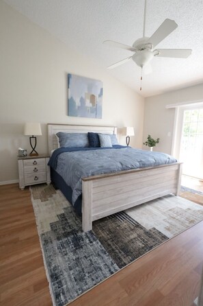 3 bedrooms, iron/ironing board, free WiFi, bed sheets
