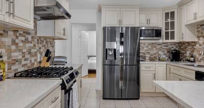 Spacious OC Home Near Disneyland