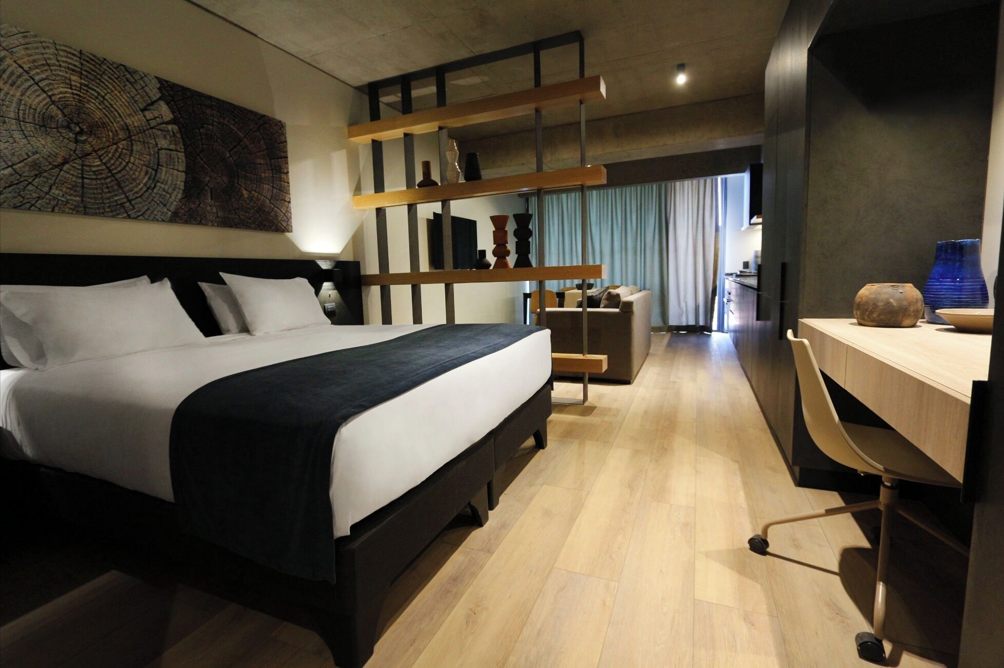 Departamento Terrace | In-room safe, desk, laptop workspace, blackout curtains