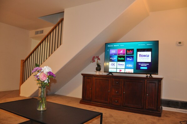 Interior - Sweet home nearby UOA (Tucson)