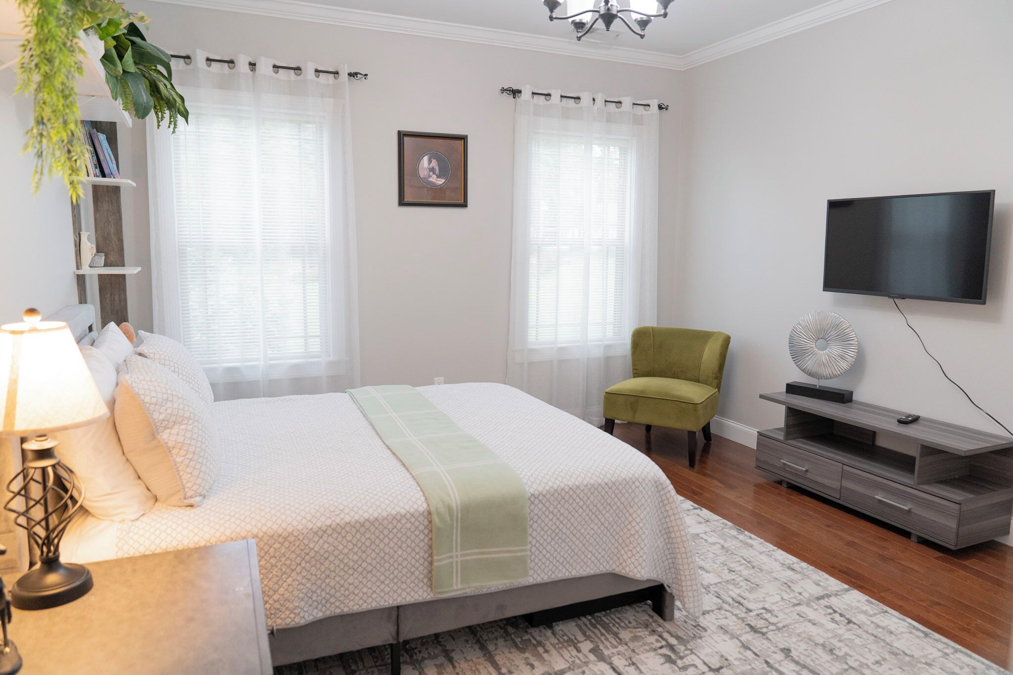 3 soverom, strykejern/-brett, wi-fi og sengetøy