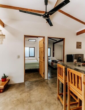 4 bedrooms, bed sheets