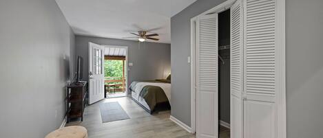 2 bedrooms, iron/ironing board, travel cot, WiFi