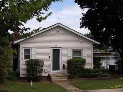 Gram's Cottage on Lake Webster in North Webster, Indiana is the perfect getaway.