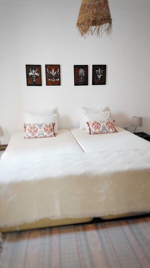 Iron/ironing board, travel cot, free WiFi, bed sheets
