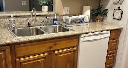 Breezy Viewpoint Unit 2 is a charming duplex unit near much in Prescott Valley!