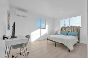 5 habitaciones, tabla de planchar con plancha, wifi y ropa de cama