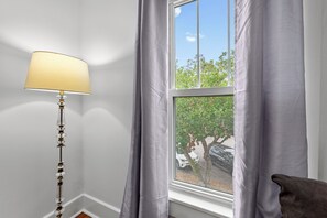 Interior - Kennedy & Co. DTSP Flat (St. Petersburg)