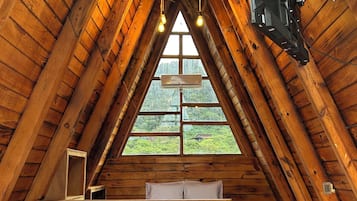 Habitación estándar, vistas al jardín | Tabla de planchar con plancha y wifi gratis