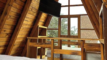 Standard Room, Garden View | Iron/ironing board, free WiFi