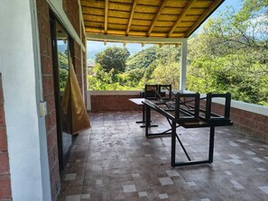 Terrace/patio - Oasis Hotel & Resort Mazamitla (Tamazula de Gordiano)