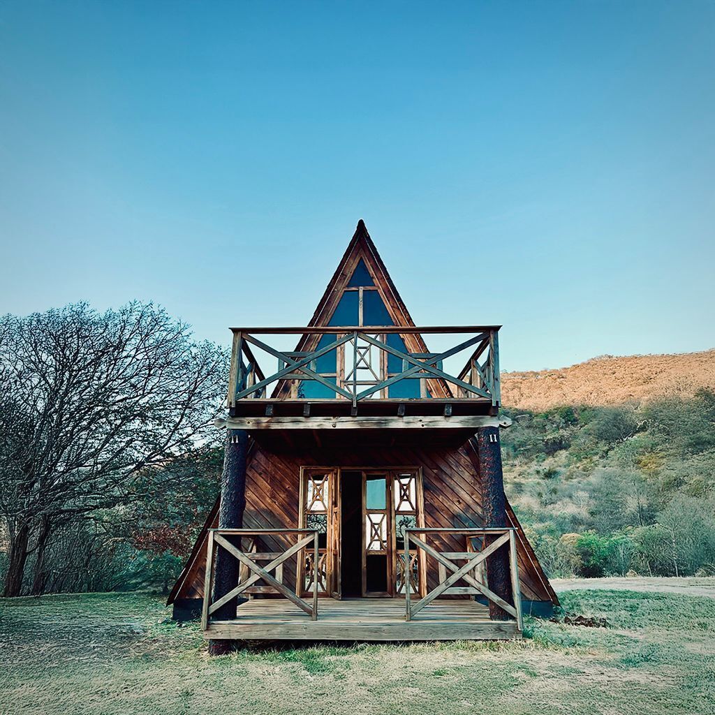 Vista frontal de la propiedad