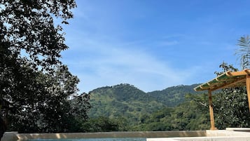 Alberca al aire libre