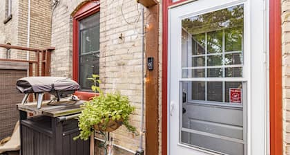 Nostalgia Nook - Vintage Studio