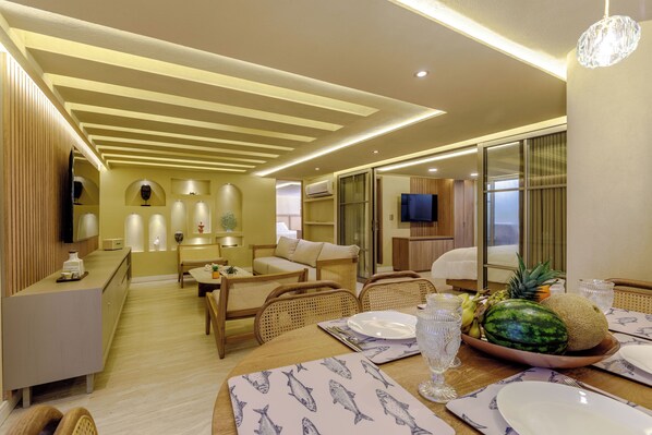 Apartment, 2 Bedrooms | Living area