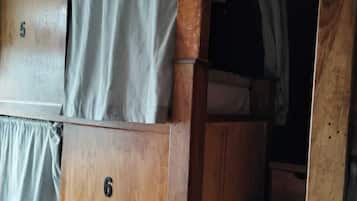 Shared Dormitory | Bed sheets