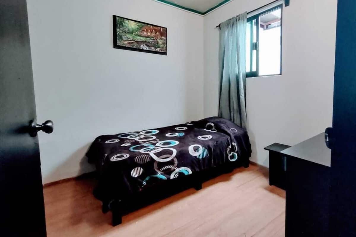 Single Room | Bed sheets