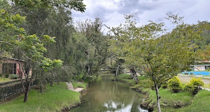 Riviera Escondida
