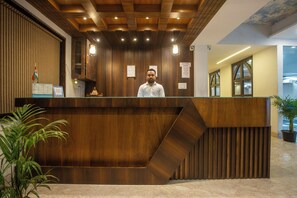 Reception - Hotel The Best Delhi Airport (New Delhi)