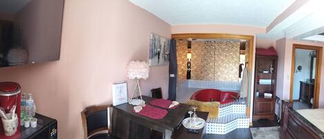 Exclusive Room | Blackout drapes, iron/ironing board, free WiFi, bed sheets