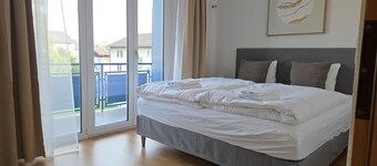 Apt. for 5, close to Zürich and Luzern, free private parking