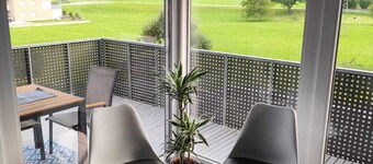5 minutes from Bludenz: Comfort apartment with mountain views and balcony!