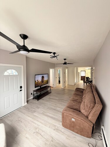 Marvelous 2-bedroom house with AC in Queens close to Jfk airport