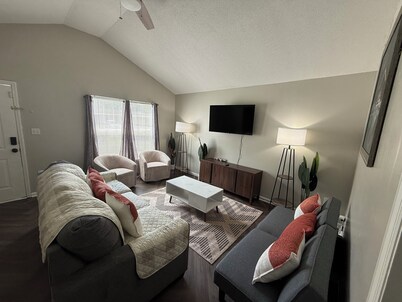 Comfort & Space · 3BR, 2BA · Perfect for Families & Groups