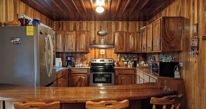 Unique, spacious, and comfortable Chalet in ideal Monteverde location.