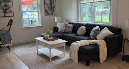 NEW Charming 2 bdrm King and Queen